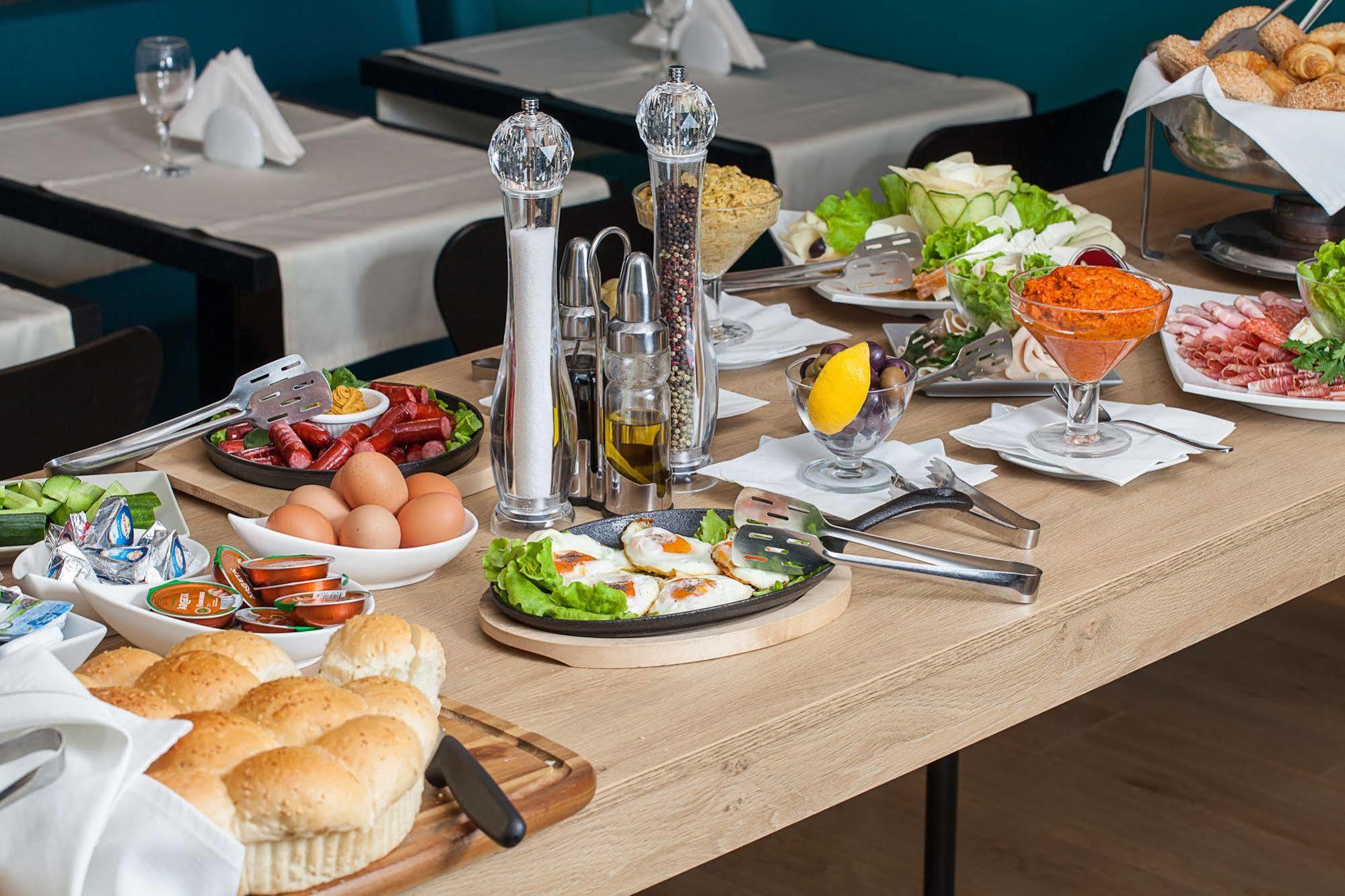 City Park Hotel Skopje Eksteriør bilde